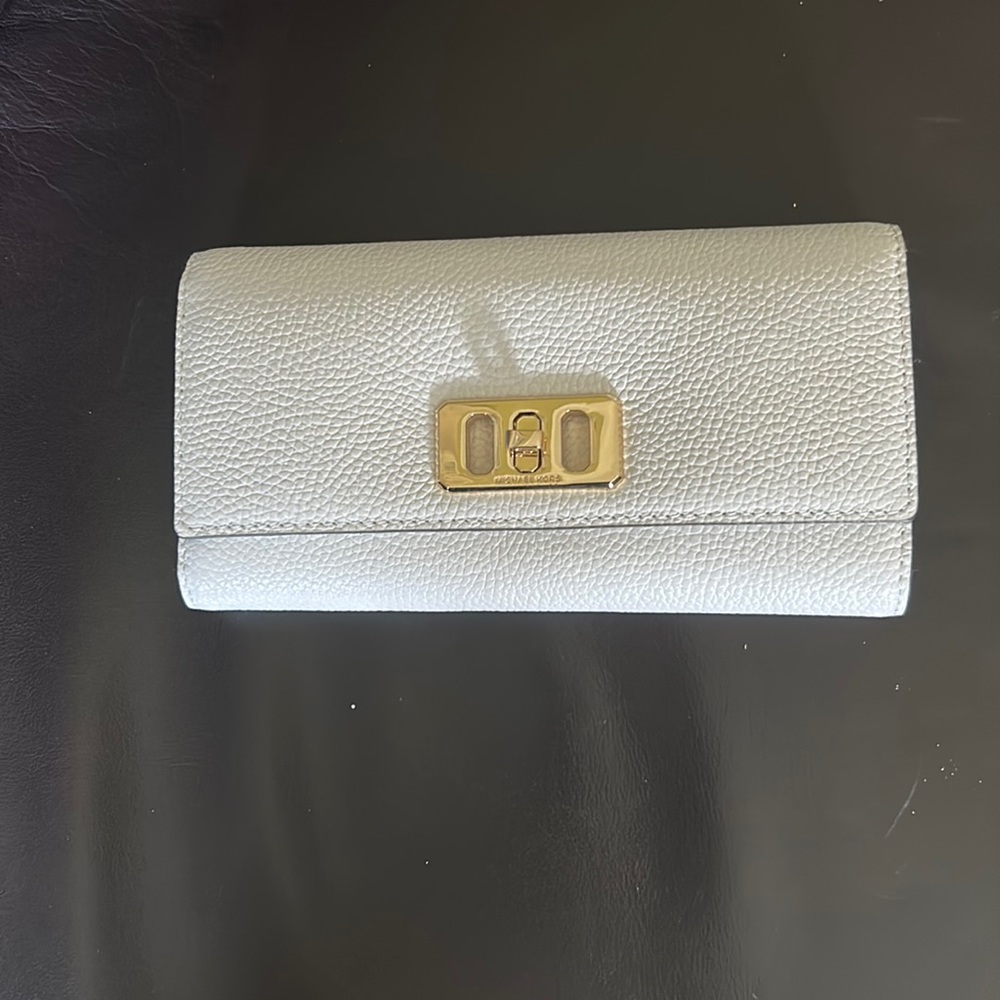 Michael Kors wallet clutch, white leather, gold clasp